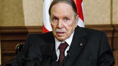 الرئيس الجزائري بوتفليقة يعين حكومة جديدة برئاسة نور الدين بدوي