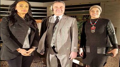 المخرج المسرحي شاكر عبد اللطيف ضيف برنامج 