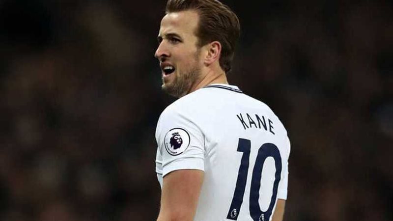 هاري كين يقود تشكيل