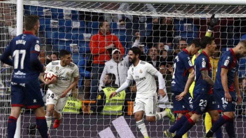 الريال يحقق فوزا