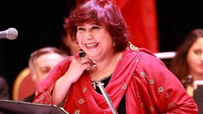 إيناس عبد الدايم ضيفة 