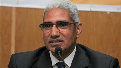 رئيس جامعة جنوب الوادي يشيد بجولات تكني للتكنولوجيا وريادة الأعمال