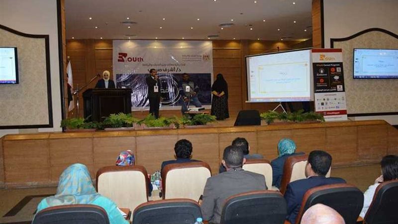 صبحي يكرم أصحاب المبادرات