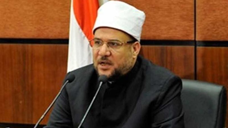 100 إمام بالفوج الثامن