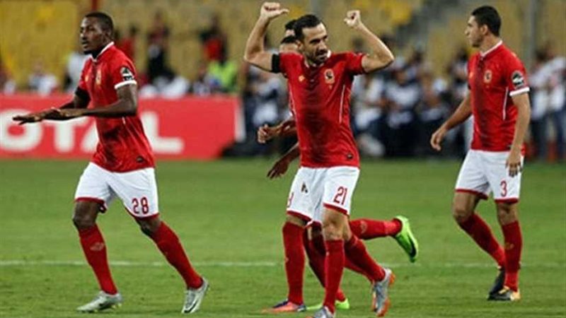 الأهلى يعتلى قمة