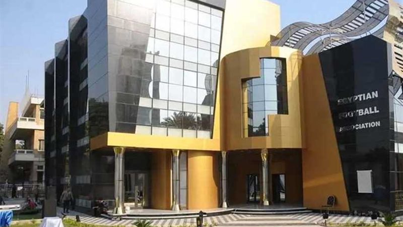 طاقم حكام برتغالي