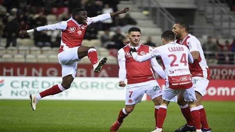 ستراسبورج يفوز على