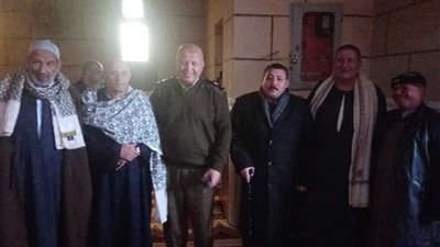 لجنة صلح تنهي خصومة ثأرية بين عائلتي 