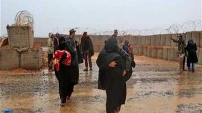 الدفاع الروسية: خروج 985 مدنيًا من مخيم الركبان للنازحين جنوب سوريا