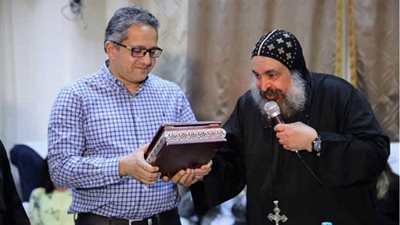 جولة وزير الآثار في الدير الأبيض والأحمر