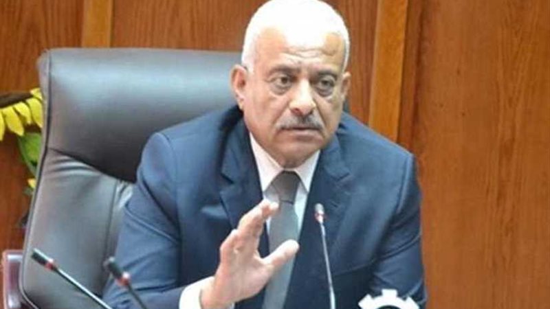 محافظ السويس يعتمد