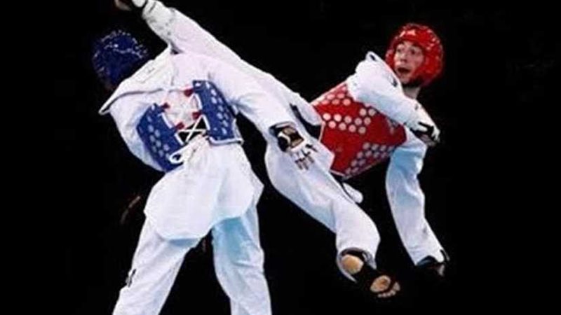 التايكوندو يحصد فضيتين