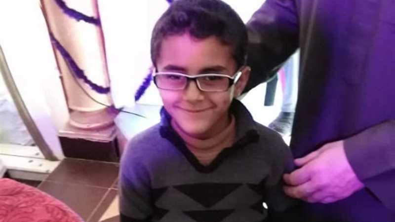 عنيك في عنينا توزع