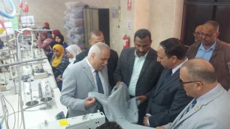 بالصور .. وفد برلماني