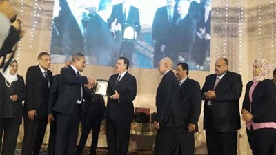 بحضور نقيب المهندسين.. احتفالية تكريم خريجي الهندسة بالإسماعيلية