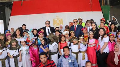 شاهد..وزيرا الآثار والقوى العاملة يزرعان 100 شجرة بالمتحف المصرى الكبير