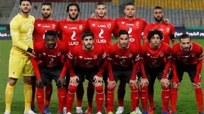 بنات الأهلي في العلالي.. والرجالة على حافة الهاوية