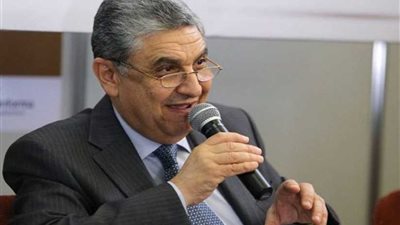 وزير الكهرباء يتوجه إلى ألمانيا للمشاركة في حوار برلين للتحول في مصادر الطاقة