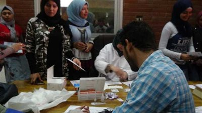 100مليون صحة تستكمل فحص طلاب جامعة المنيا