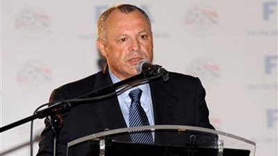 أبو ريدة يشكر القوات المسلحة بعد الموافقة على بقاء مباراة الأهلي في برج العرب