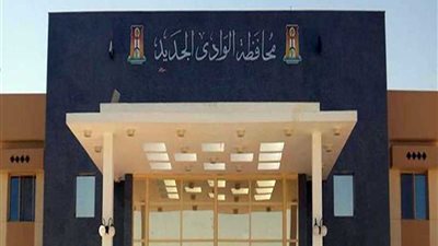 رئيس مركز الفرافرة: استقرار الأحوال الجوية بعد سقوط الأمطار