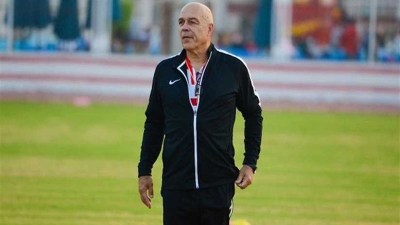 جروس يحفز اللاعبين