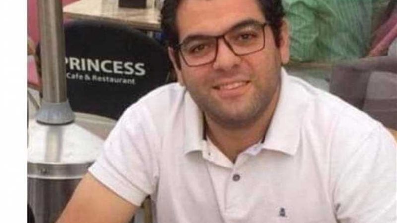 اشتبه الضابط في سيارة..