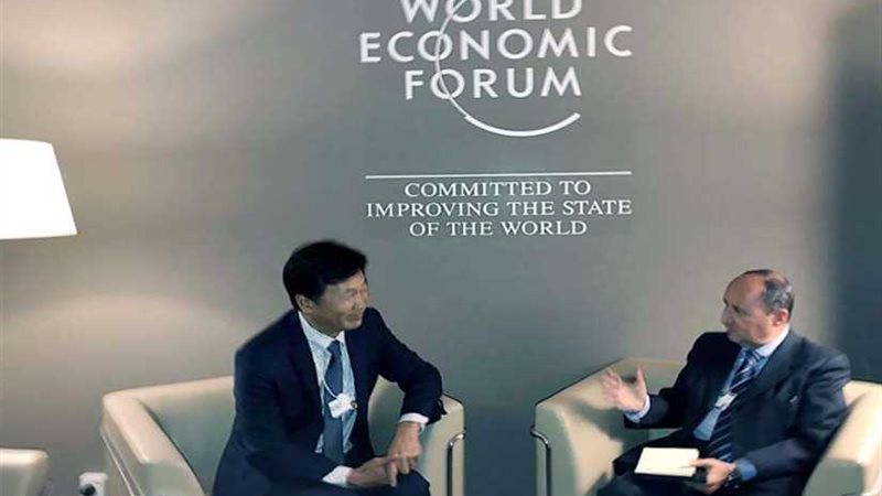 وزير التجارة يبحث