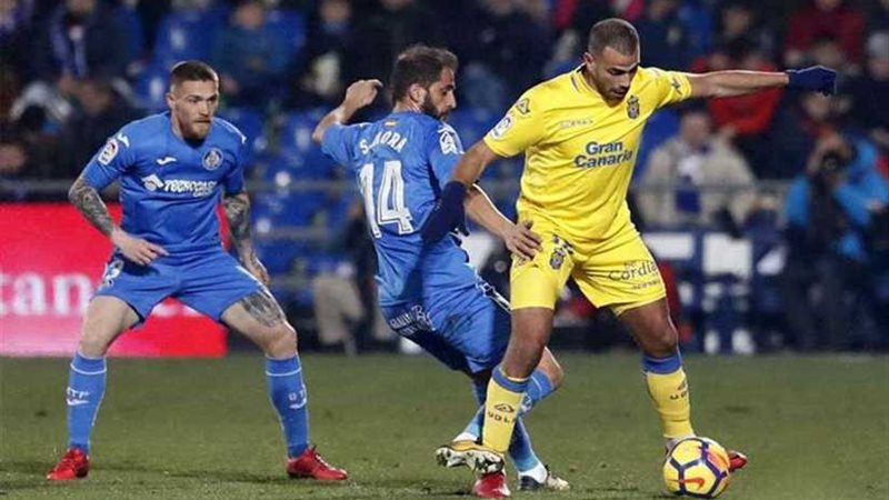 خيتافي يفوز على أتلتيك