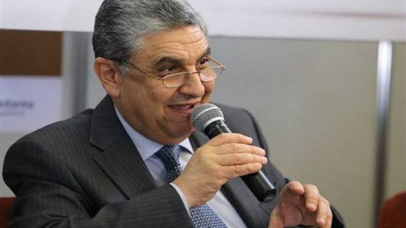 وزير الكهرباء يتوجه