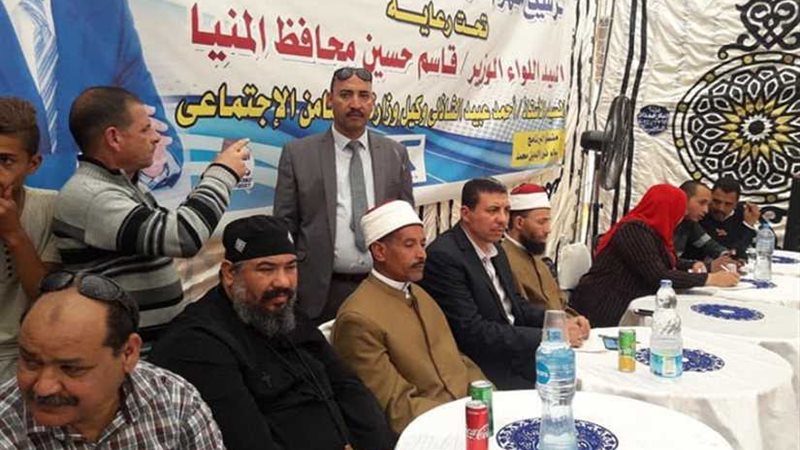 قوافل طبية ومنافذ