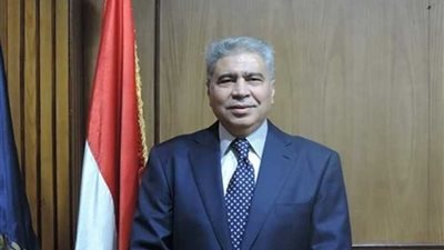 محافظ المنيا يعتمد جداول امتحانات المرحلتين الابتدائية والإعدادية.. (صور)