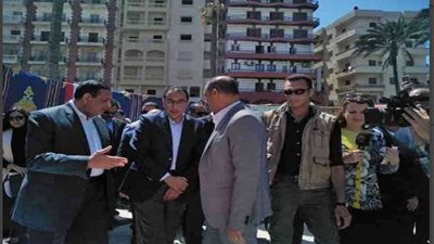 رئيس الوزراء يتفقد أعمال تطوير بحيرة إدكو بالبحيرة