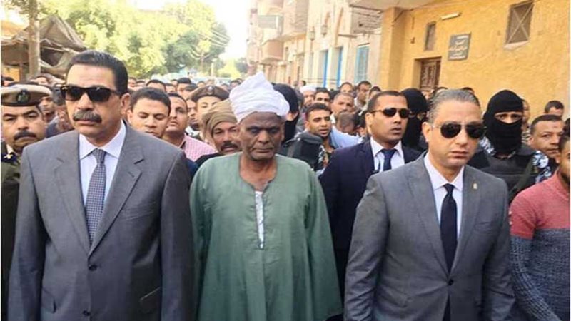 محافظ سوهاج يتقدم