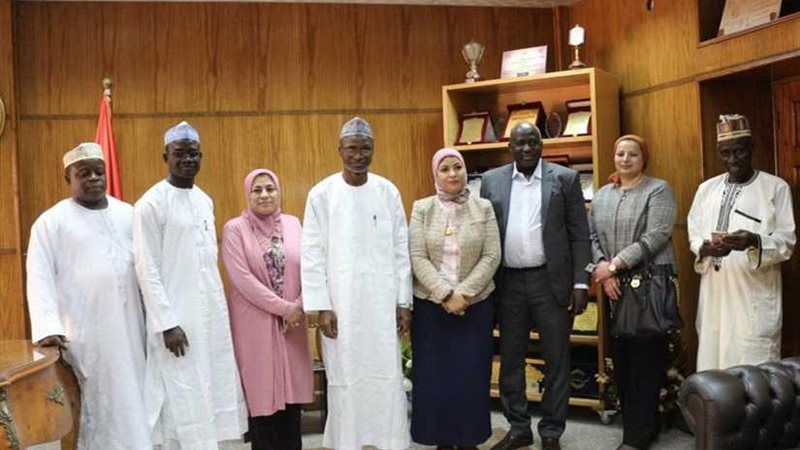 وفد نيجيري يزور جامعة