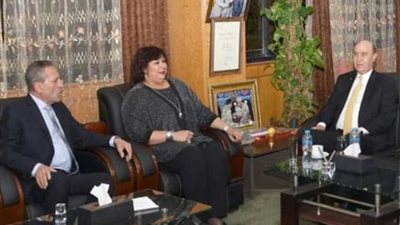 وزيرة الثقافة تلتقي محافظ الإسماعيلية والفريق مميش