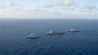 البحرية المصرية والفرنسية تنفذان تدريبًا بحريًا عابرًا بنطاق البحر المتوسط