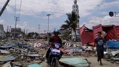 تحذيرات من وقوع تسونامي عقب زلزال شرق جزيرة سولاوسي الإندونيسية