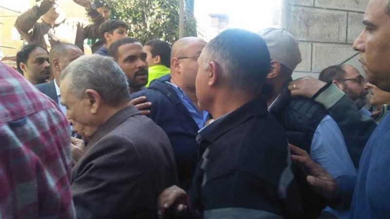 جنازة شعبية للفنان