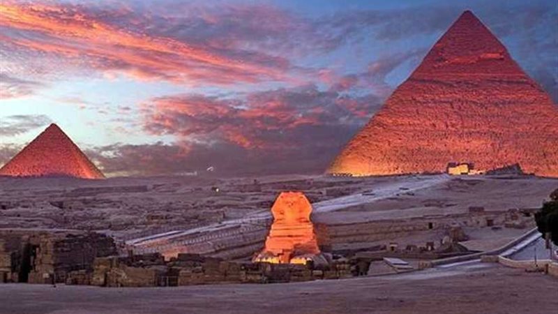 سفح الأهرامات يستعد