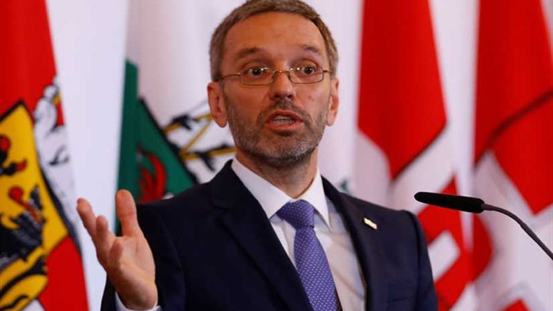 وزير الداخلية النمساوي: