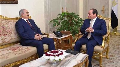 موجز الرابعة.. الرئيس السيسي يبحث مع حفتر آخر تطورات الأوضاع في ليبيا