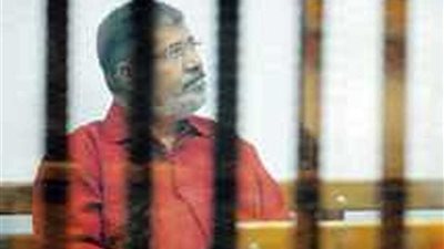 تأجيل محاكمة المعزول و٢٣ آخرين في 