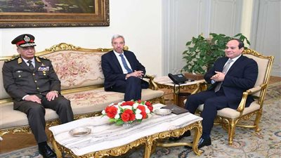 الرئيس السيسي لوزير الدفاع البرتغالي: مصر حريصة على استمرار التنسيق بين البلدين الصديقين