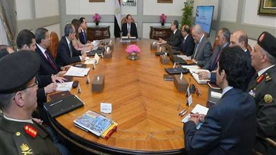 الرئيس السيسي يطلع على خطة الحكومة لنقل الوزارات ومؤسسات الدولة للعاصمة الإدارية الجديدة