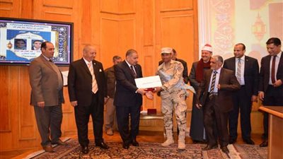 مصنع 200 الحربي يكرم حفظة القرآن الكريم من أبناء العاملين