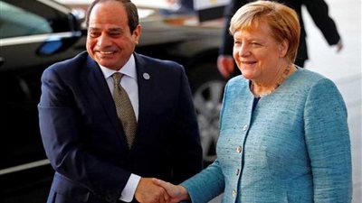 الرئيس السيسي يبحث هاتفيا مع ميركل تطورات الأوضاع في ليبيا والسودان