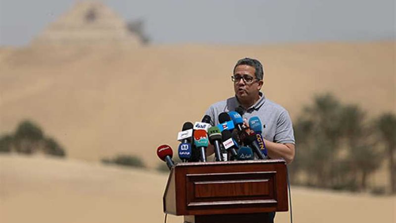 وزير الآثار يتفقد