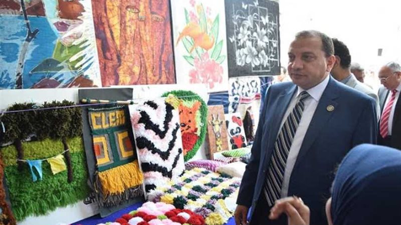 خطوة تبني على رأس