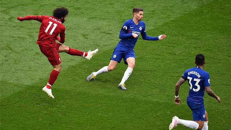 ليفربول يرد على العنصرية